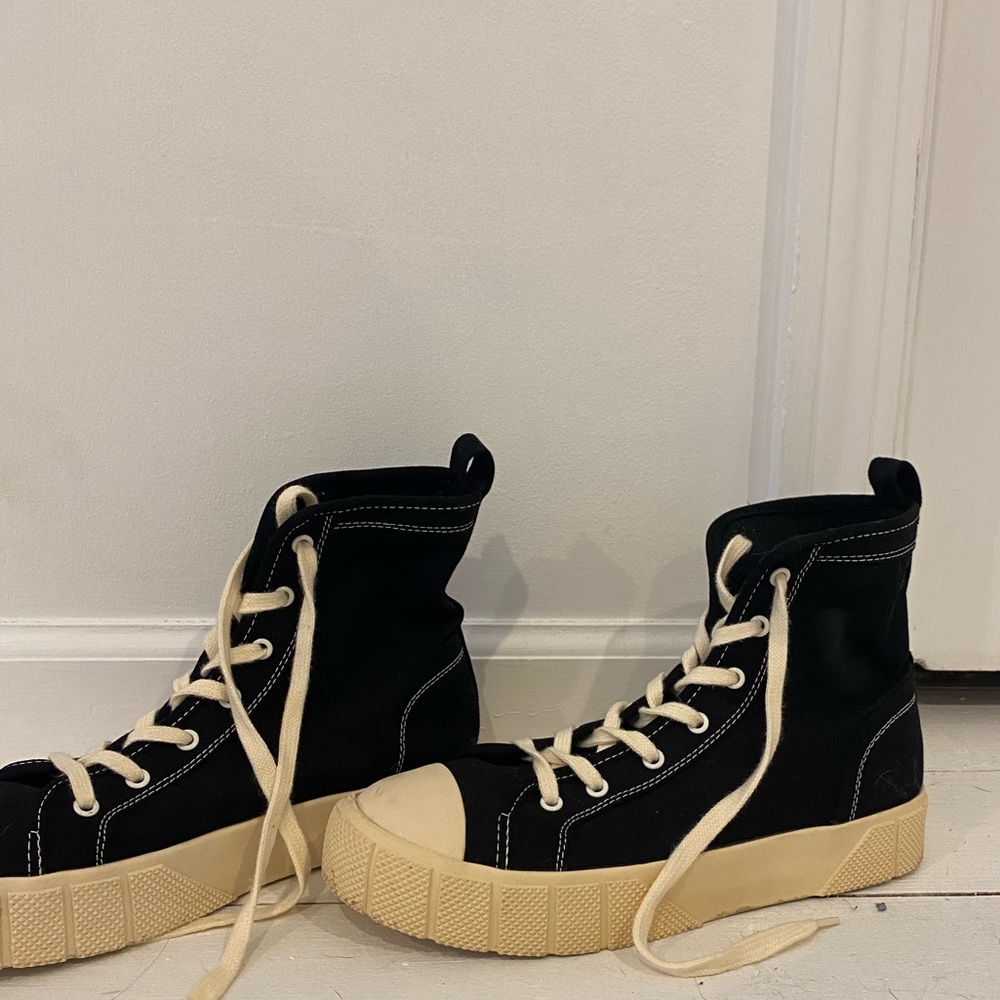 Zara converse sneakers